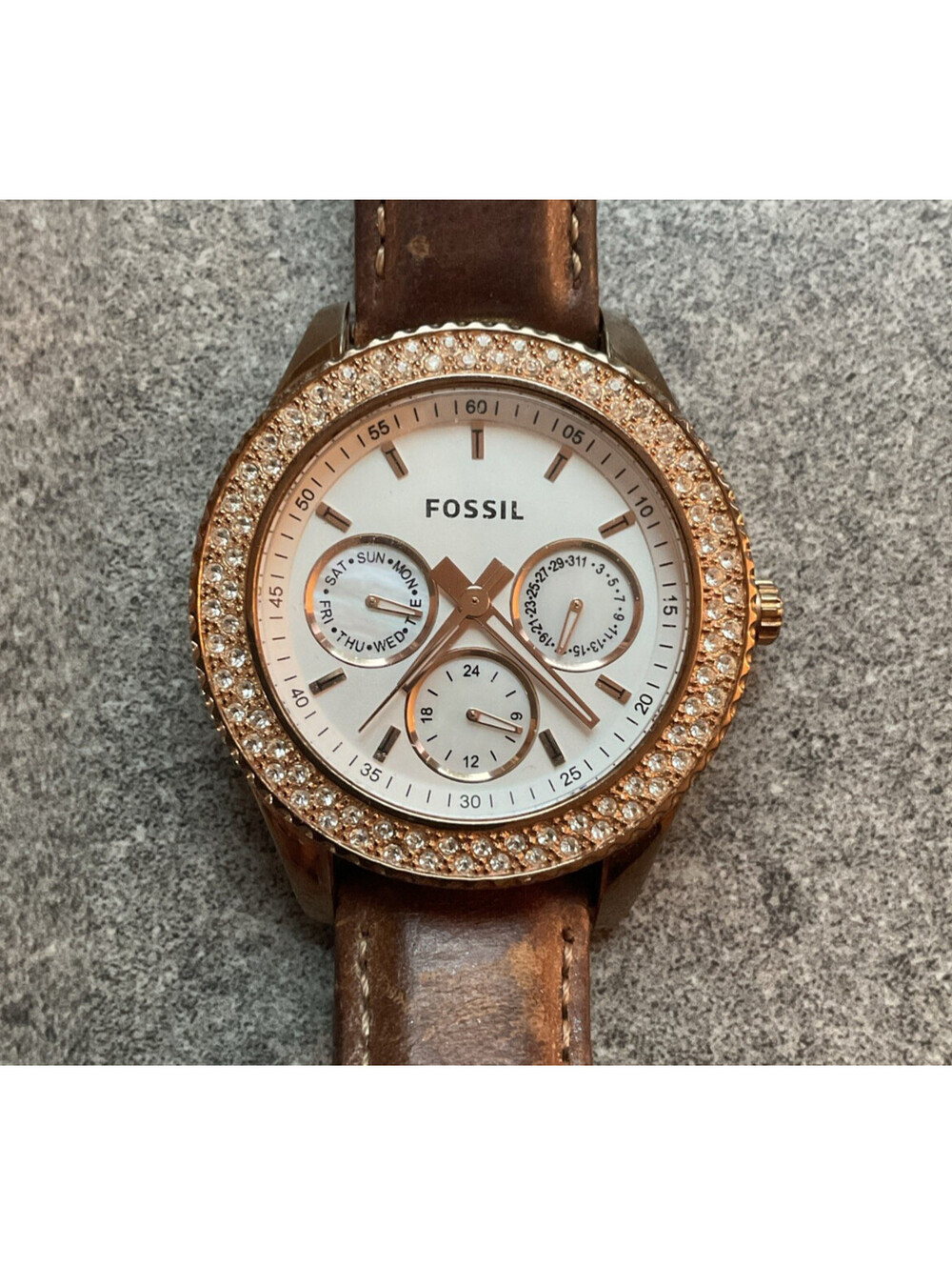 Women's FOSSIL "Stella" Multi-Function Gemmed Watch ES3104 w/ New Battery D2